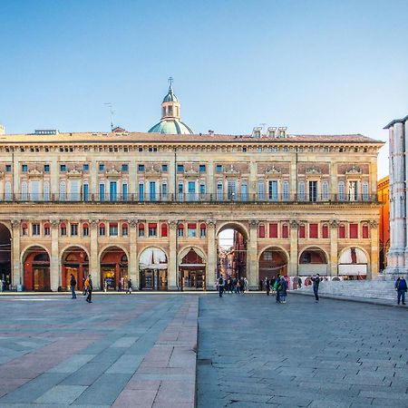 Urbanicooh Guidozagni - Piazza Maggiore View Bolonia Exterior foto